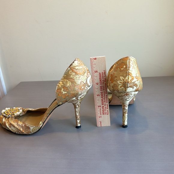 Women’s Steven by Steve Madden Peep Toe Pumps - Picture 5 of 6